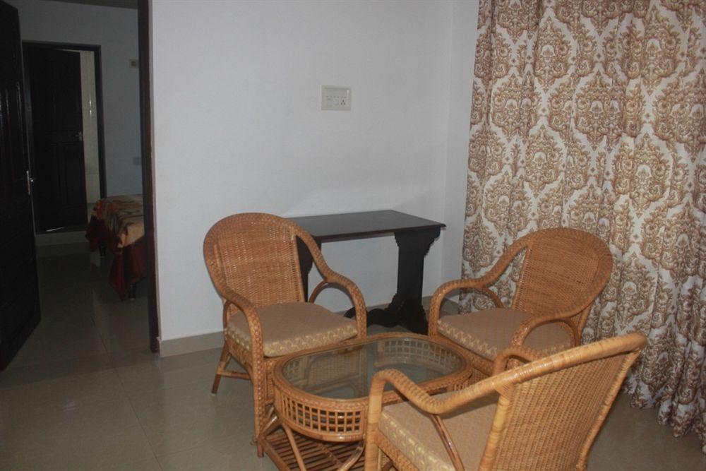 Palm Beach Resort, Alleppey Alappuzha Buitenkant foto