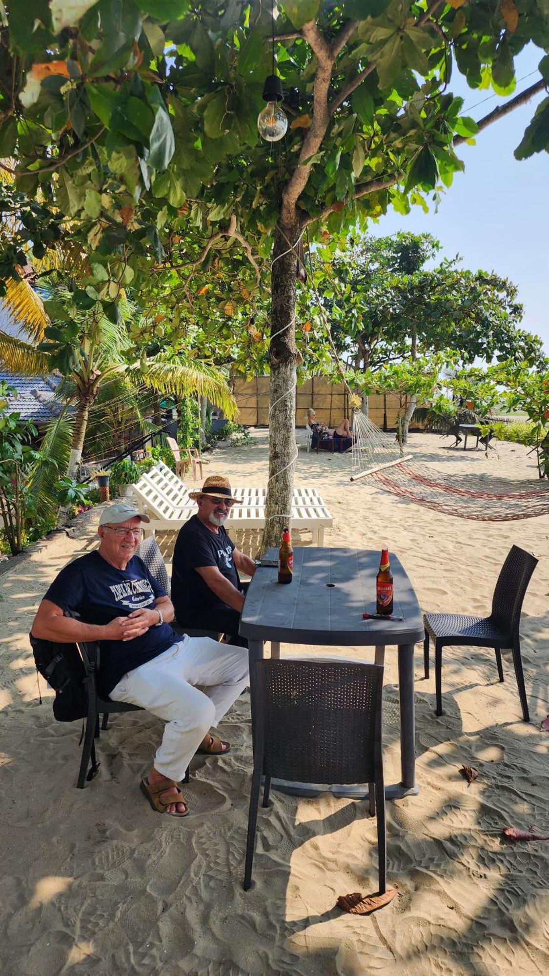 Palm Beach Resort, Alleppey Alappuzha Buitenkant foto